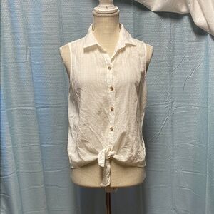 Beach Lunch‎ Lounge size medium Sleeveless White Button-Up Tie Front Top cotton